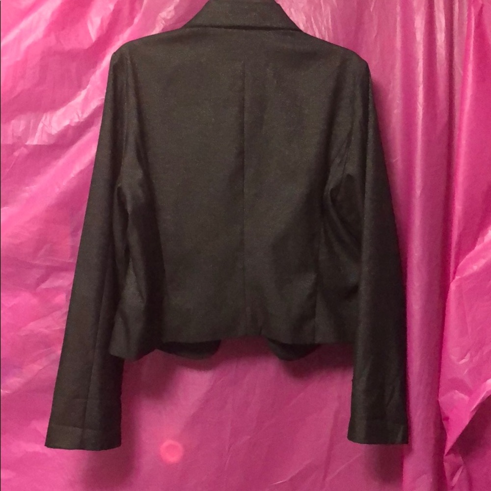 One button blazer - Picture 2 of 2